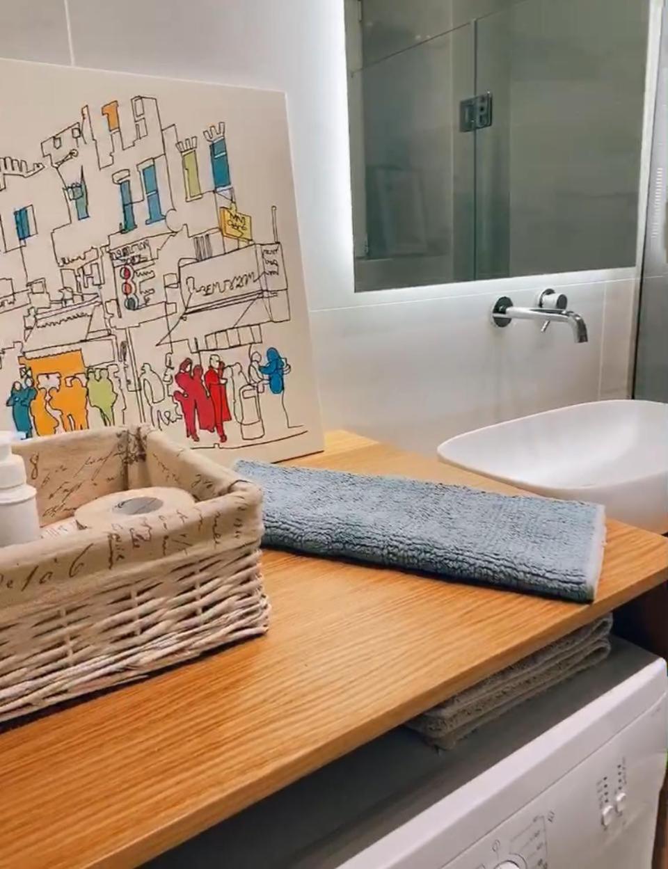 Cozy Newly Renovated 1 Bedroom Apartment In The Heart Of Athena Bagian luar foto